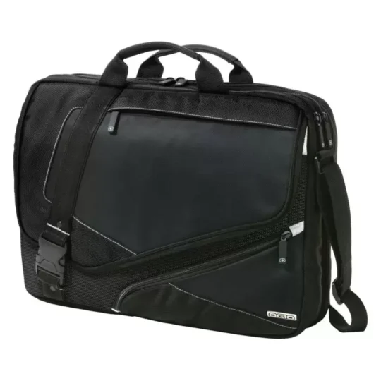 OGIO® VOYAGER MESSENGER. 15.6 L.
